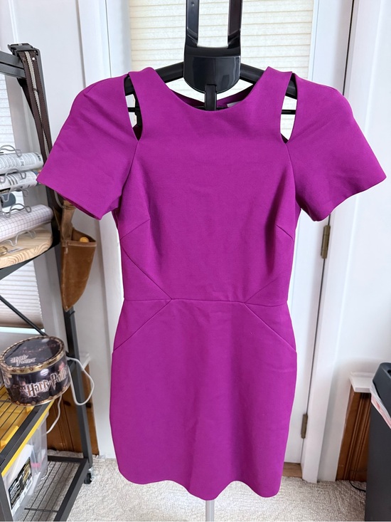 Adelyn Rae Dresses & Skirts - Adelyn Rae Fuchsia Cutout-Shoulder Bodycon Mini Dress size small